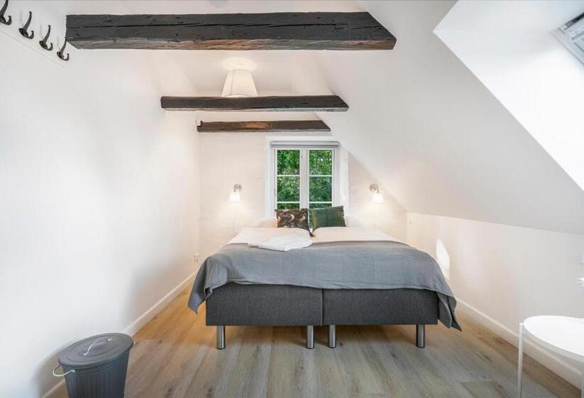 غرفة قياسية مطلّة علي الحديقة, Kragsbjerggaard