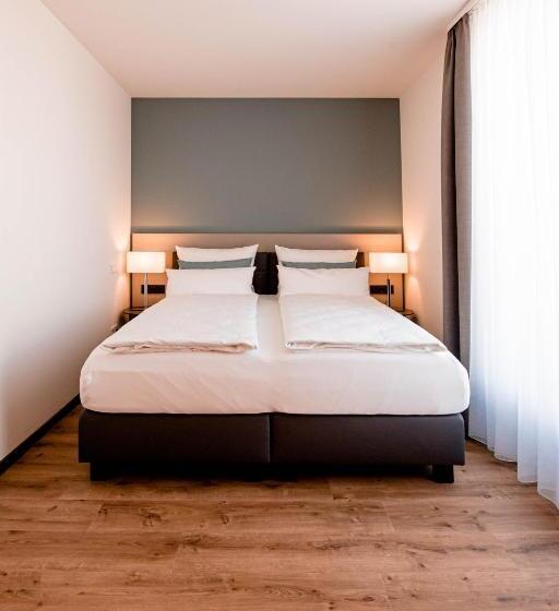 غرفة قياسية لذوى الاحتياجات الخاصة, Zeitlos Boutique