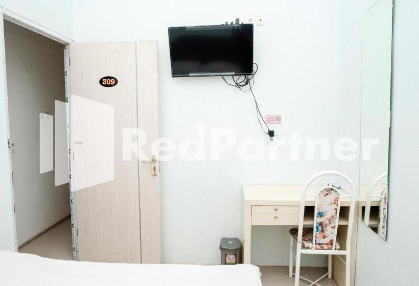 Номер Superior, Happy Inn Puspo Mitra Reddoorz