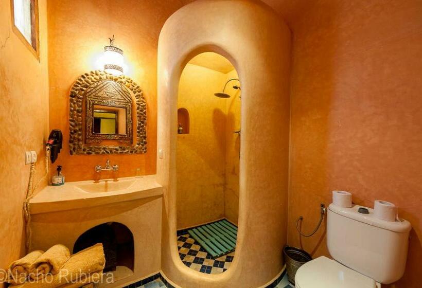 اتاق لوکس, Dune House