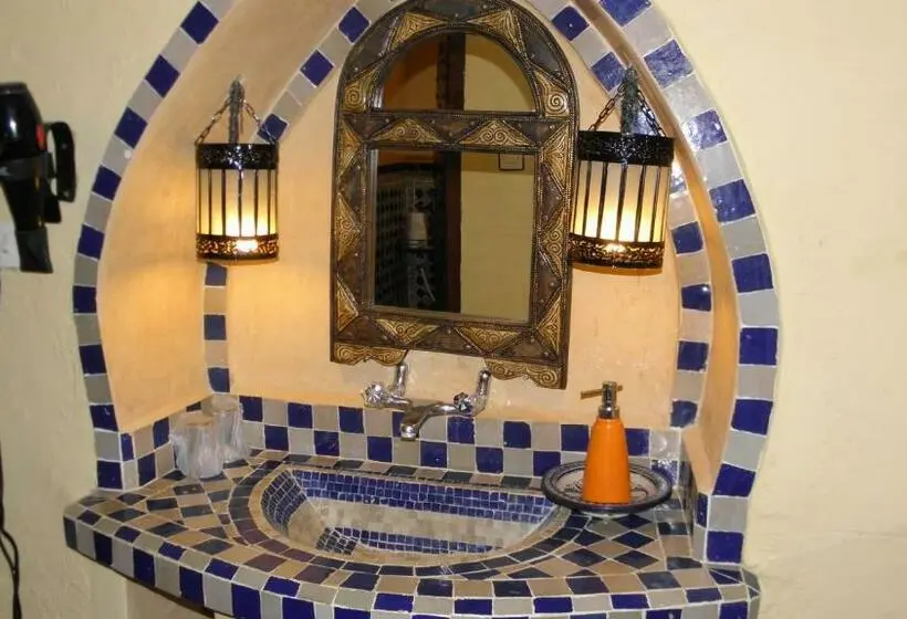 اتاق لوکس چهار تخته, Dune House