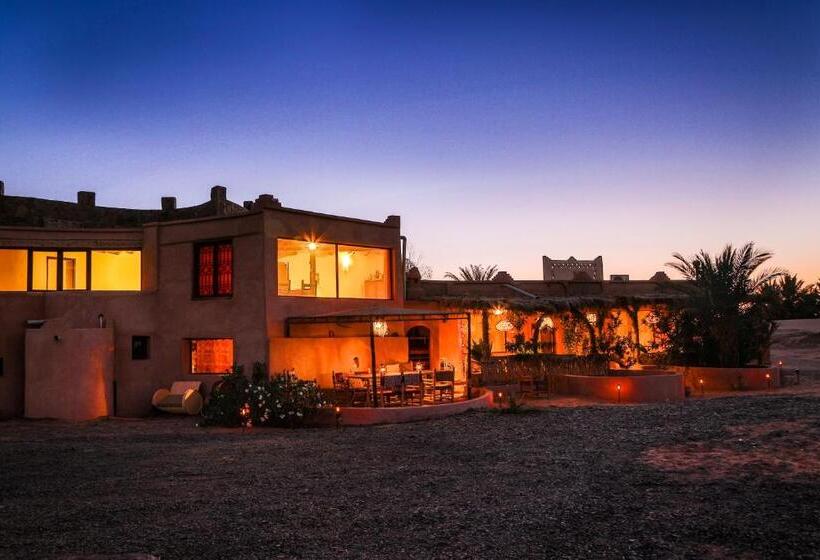 اتاق لوکس, Dune House