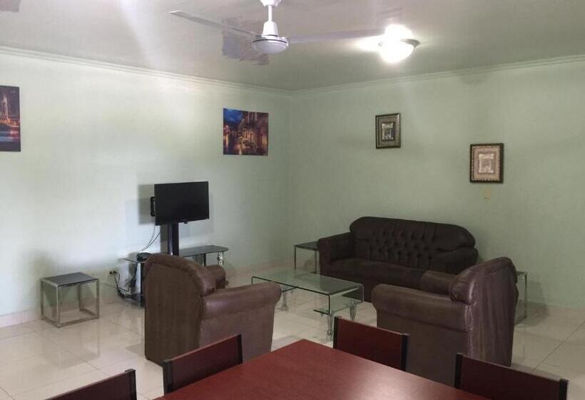 １ベッドルームアパートメント, Lleras