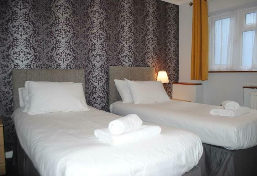 キングサイズベッドのスタンダードルーム, The Paddocks