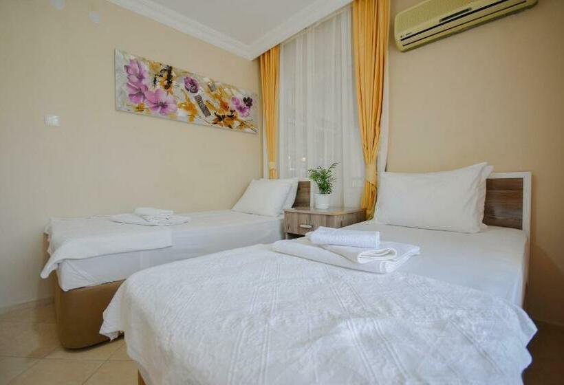 Номер Стандарт, Huzur Royal