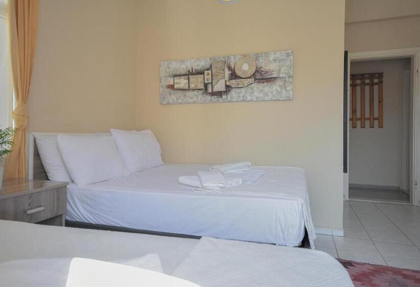 Номер Стандарт Трехместный, Huzur Royal