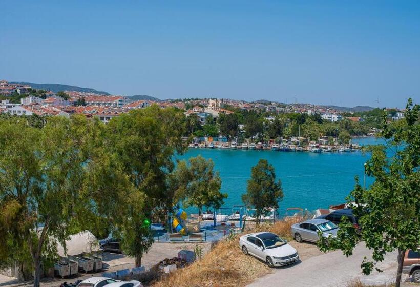 Четырехместный Номер Стандарт, Huzur Royal