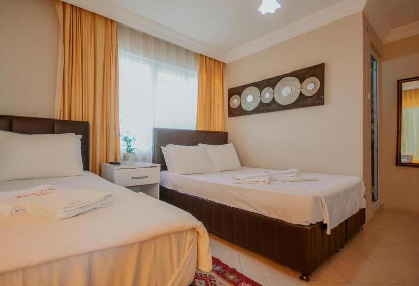 Четырехместный Номер Стандарт, Huzur Royal