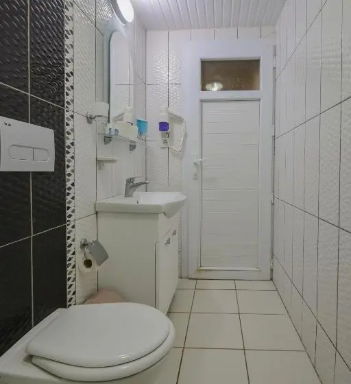 Suite Clàssica, Huzur Royal