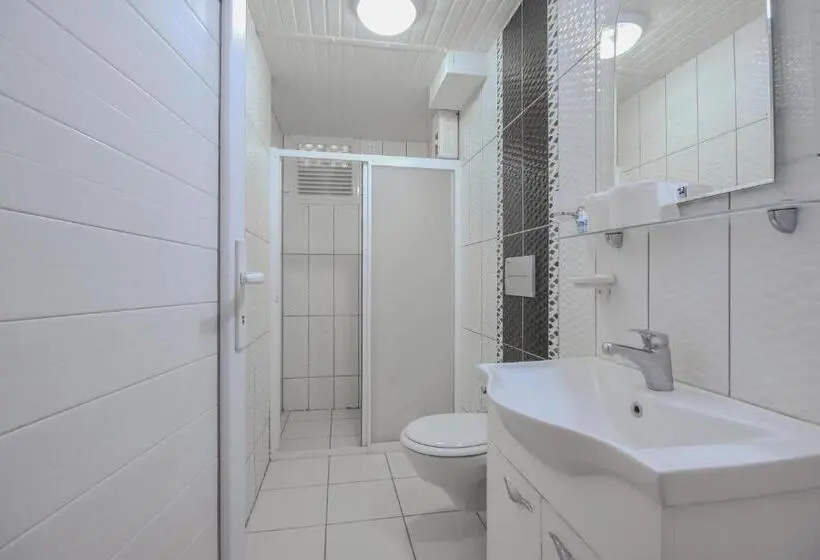 Suite Clàssica, Huzur Royal
