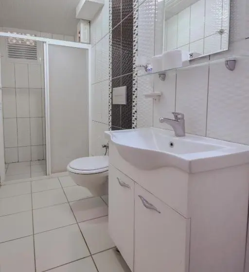 Suite Clàssica, Huzur Royal