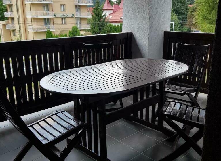 غرفة عائلية, Casa Trei Frati