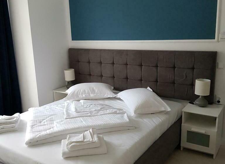 غرفة عائلية, Casa Trei Frati