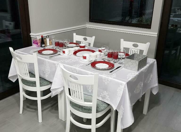 غرفة عائلية, Casa Trei Frati