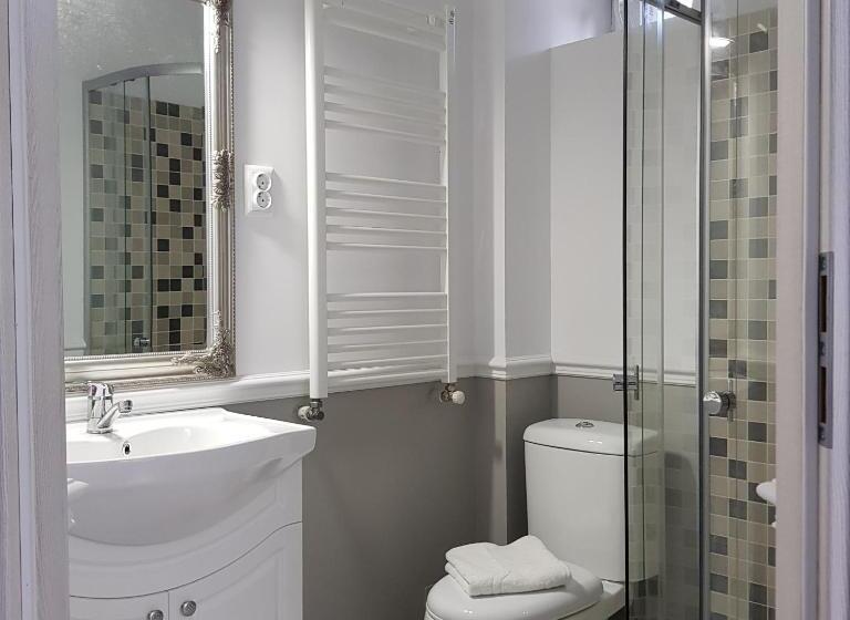 غرفة عائلية, Casa Trei Frati