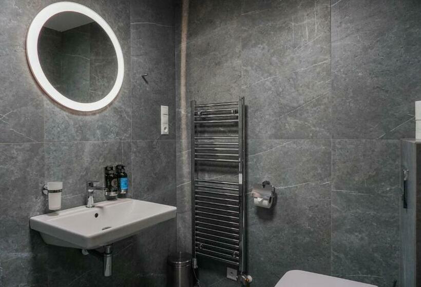 דירת חדר, Penzión Deer