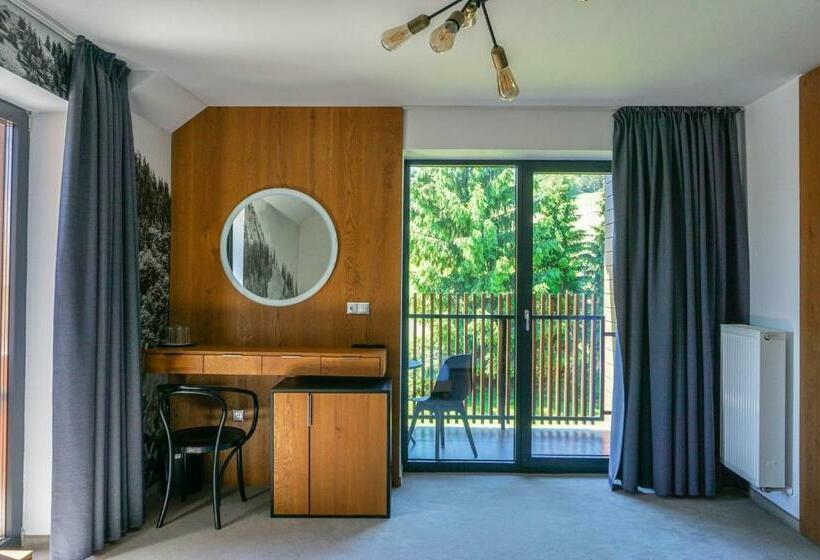 דירת חדר, Penzión Deer