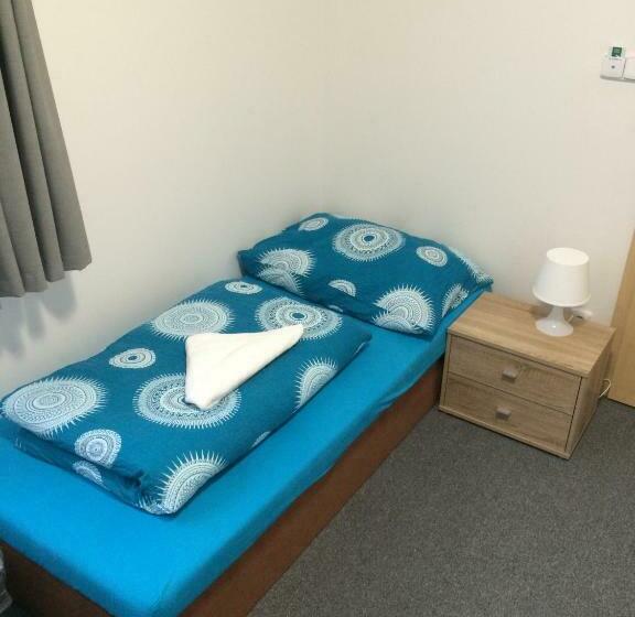 スタンダードルーム, Villa Marcus