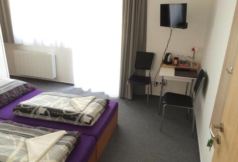 スタンダードルーム, Villa Marcus