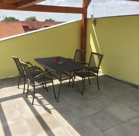 スーペリアースイート, Villa Marcus