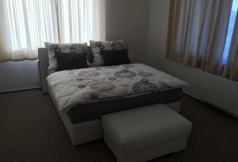 スーペリアースイート, Villa Marcus