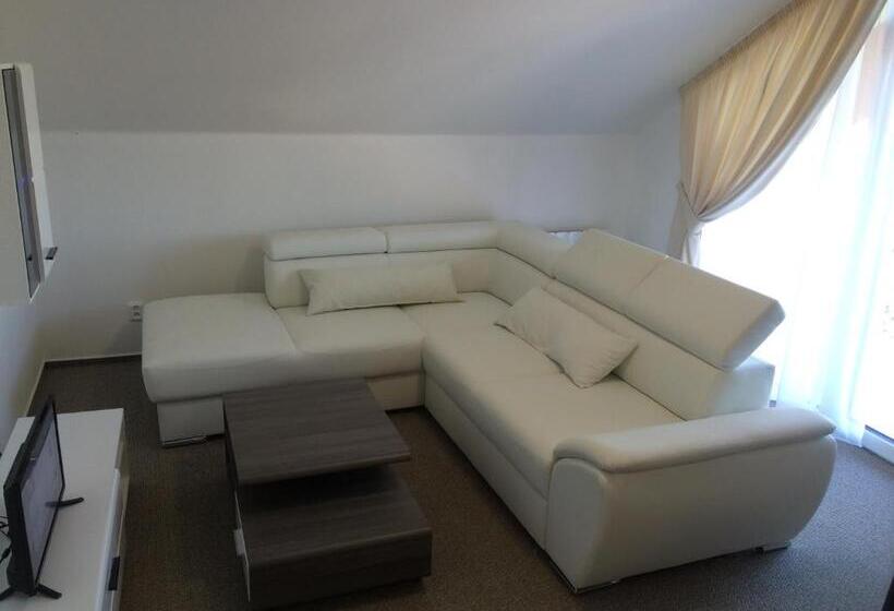 スーペリアースイート, Villa Marcus