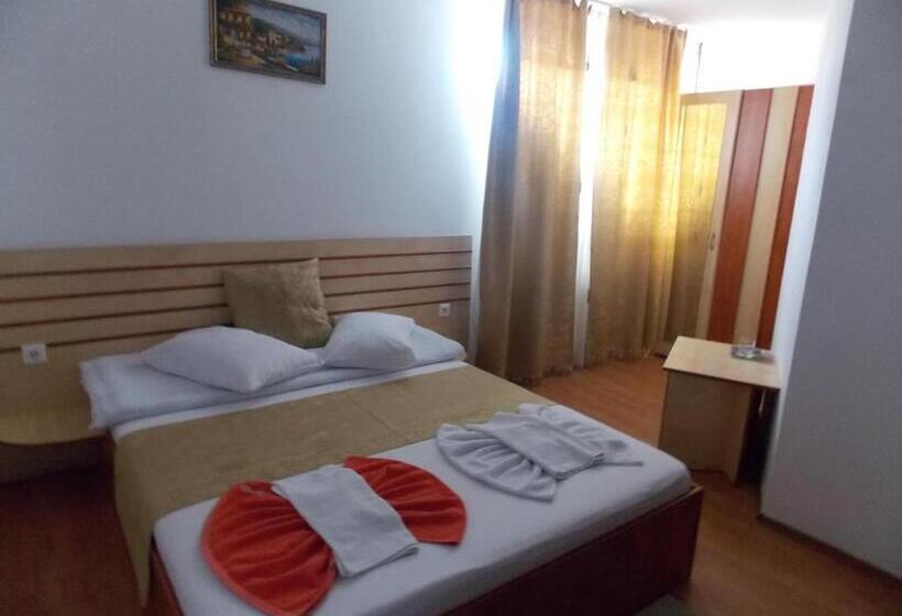 Номер Стандарт, Pensiunea Paradis