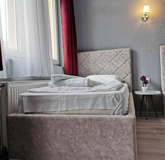 اتاق استاندارد, Rosi