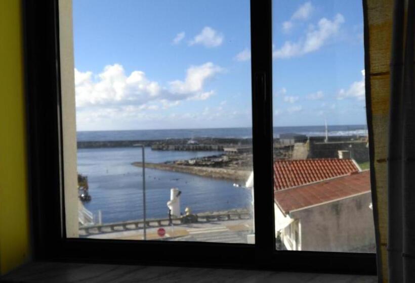 اتاق استاندارد با چشم‌انداز دریا, Pousada Farol Do Portinho