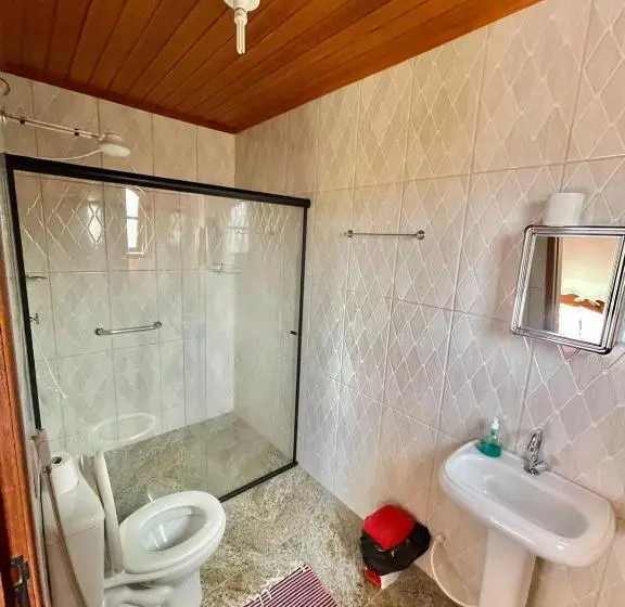 اتاق لوکس, Pouso Da Paz
