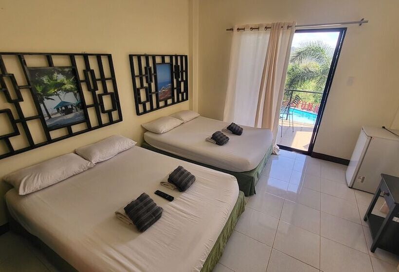 اتاق استاندارد چهار تخته, Bakasyunan Resort And Conference Center   Tanay