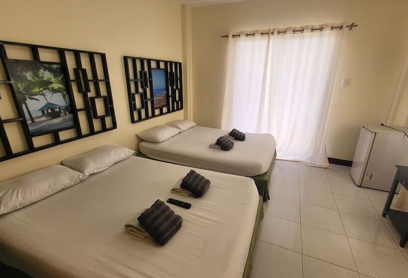 Четырехместный Номер Стандарт, Bakasyunan Resort And Conference Center   Tanay