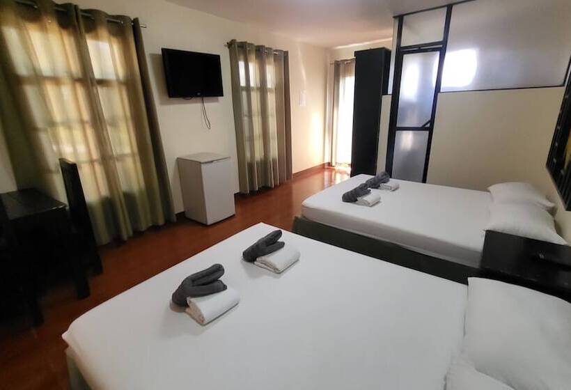 اتاق استاندارد چهار تخته, Bakasyunan Resort And Conference Center   Tanay