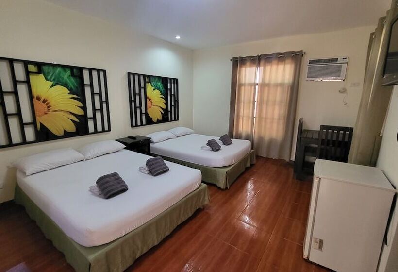 اتاق استاندارد چهار تخته, Bakasyunan Resort And Conference Center   Tanay