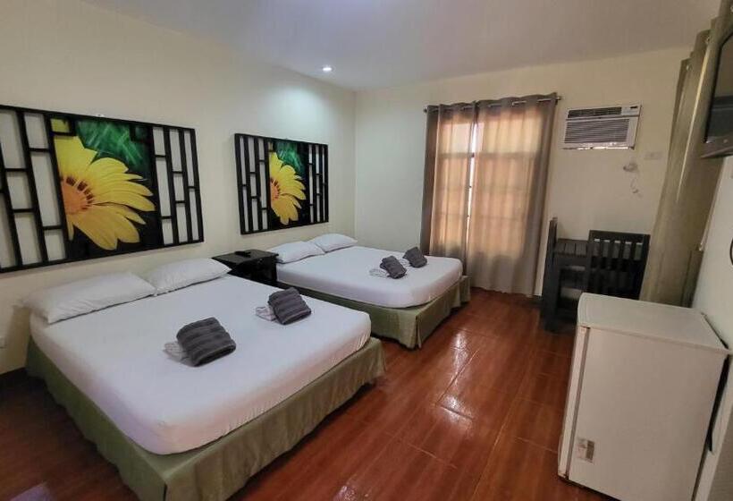 اتاق استاندارد چهار تخته, Bakasyunan Resort And Conference Center   Tanay