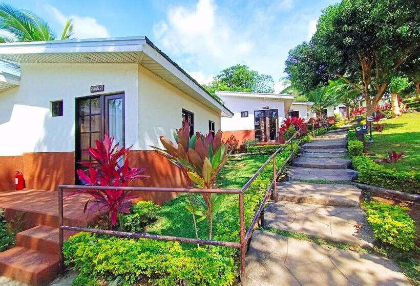 اتاق استاندارد چهار تخته, Bakasyunan Resort And Conference Center   Tanay