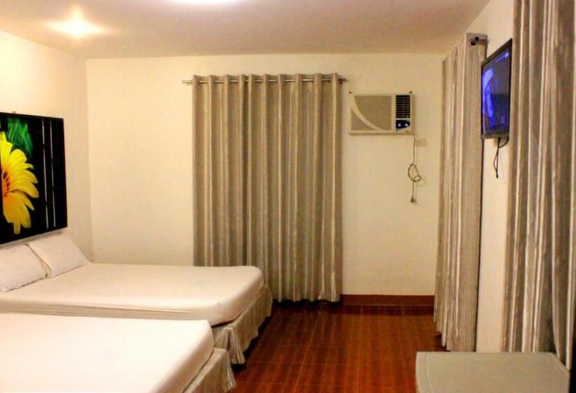 Четырехместный Номер Стандарт, Bakasyunan Resort And Conference Center   Tanay