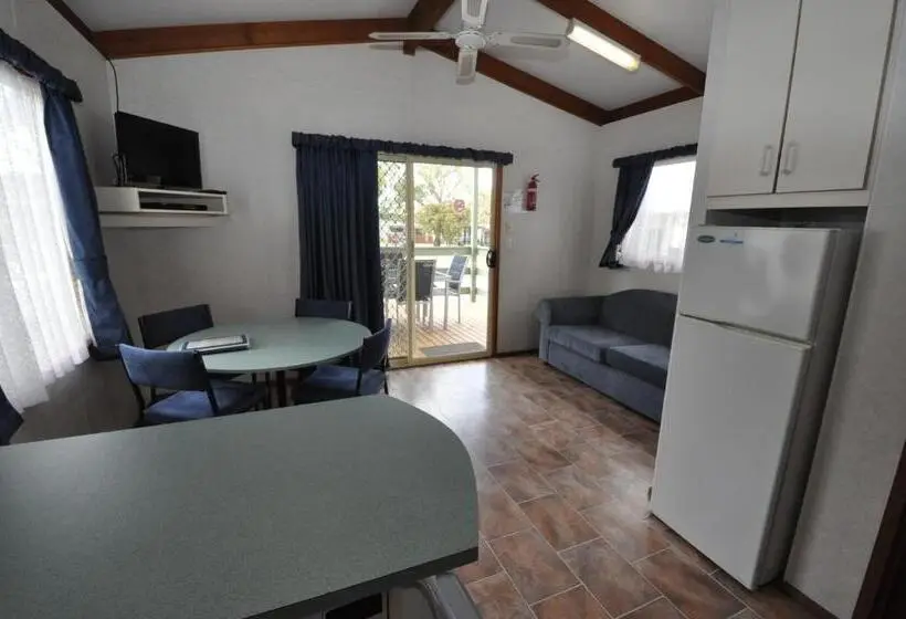 デラックスルーム, Beachside Holiday Park