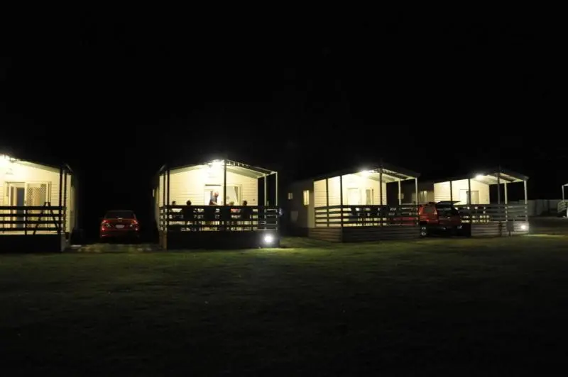 デラックスルーム, Beachside Holiday Park