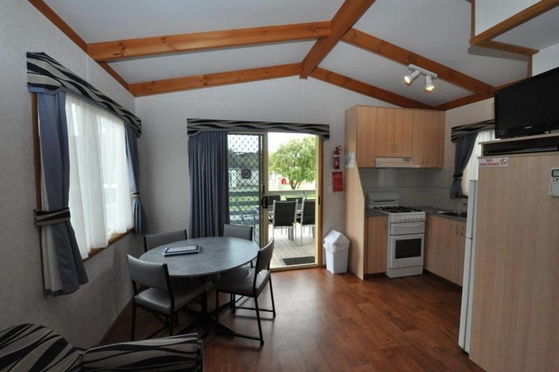 디럭스 룸, Beachside Holiday Park