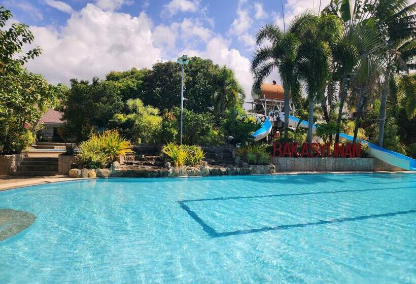 Четырехместный Номер Deluxe, Bakasyunan Resort And Conference Center Zambales