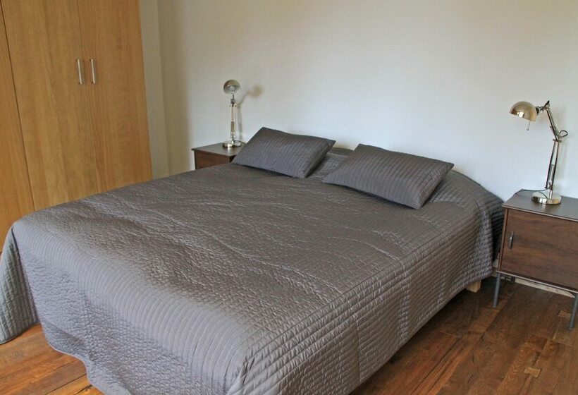 小室, Björsjödal