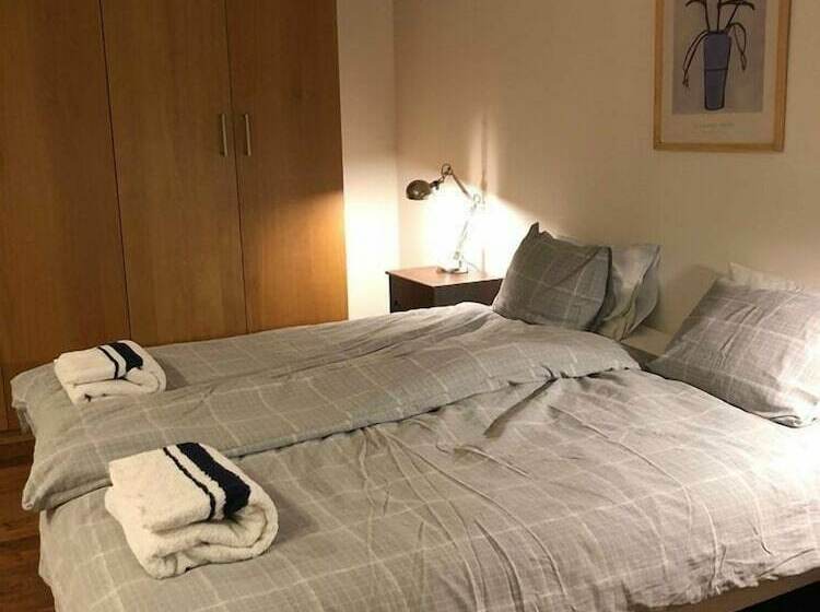 小室, Björsjödal