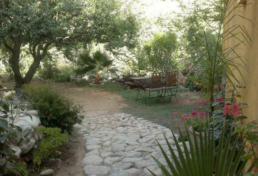 주니어 스위트, Au Bord De L Eau