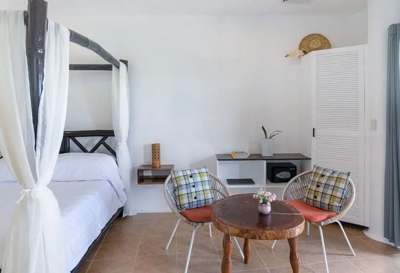 クイーンベッドのデラックスルーム, Granada Beach Resort  Adults Only