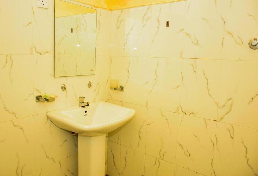 デラックストリプルルーム, Araliya