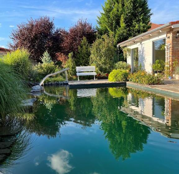 غرفة قياسية مطلّة علي الحديقة, Penzion Primášé