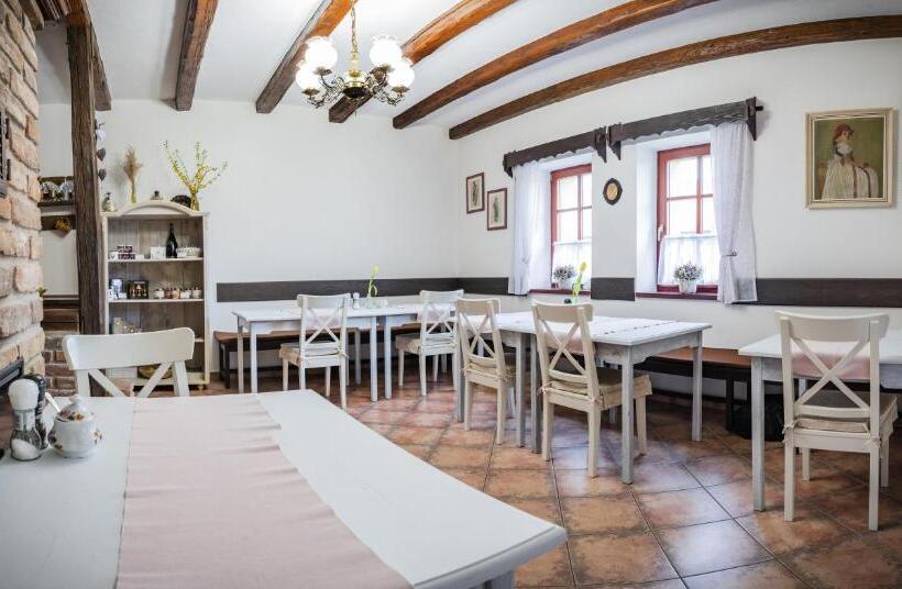 جناح مزود بتراس, Penzion Primášé