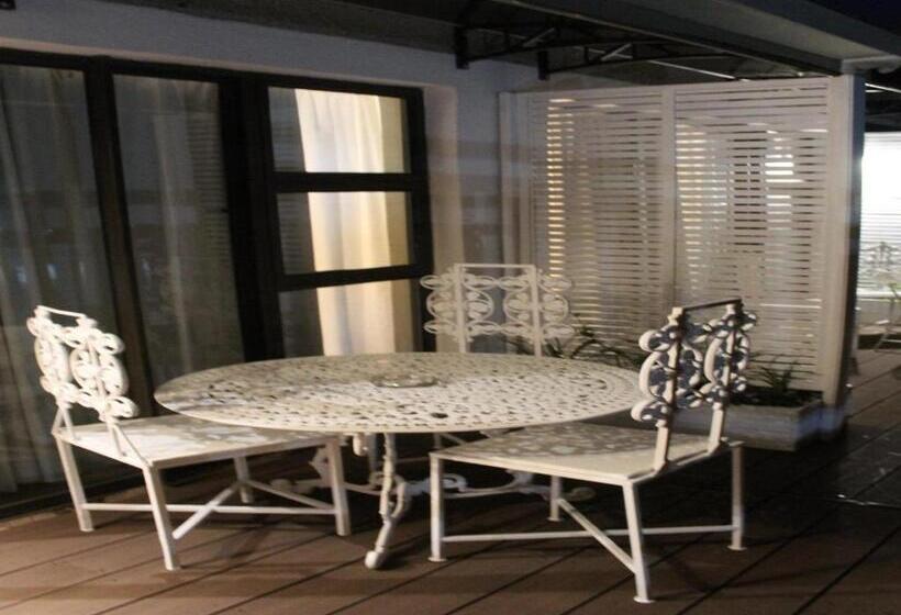 חדר משפחתי, Tri Angle B&b And Wellness Salon