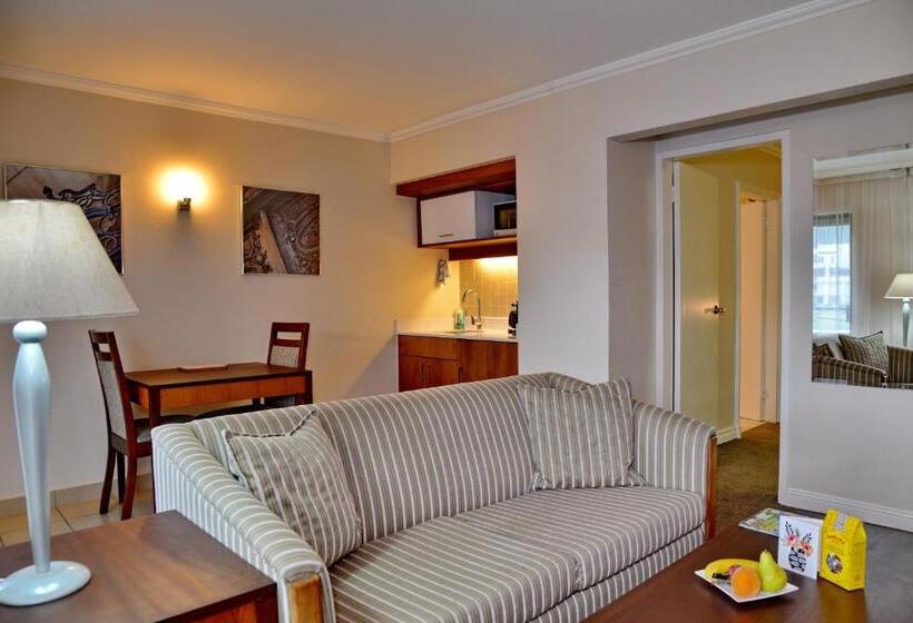 جناح, City Lodge Hotel Eastgate